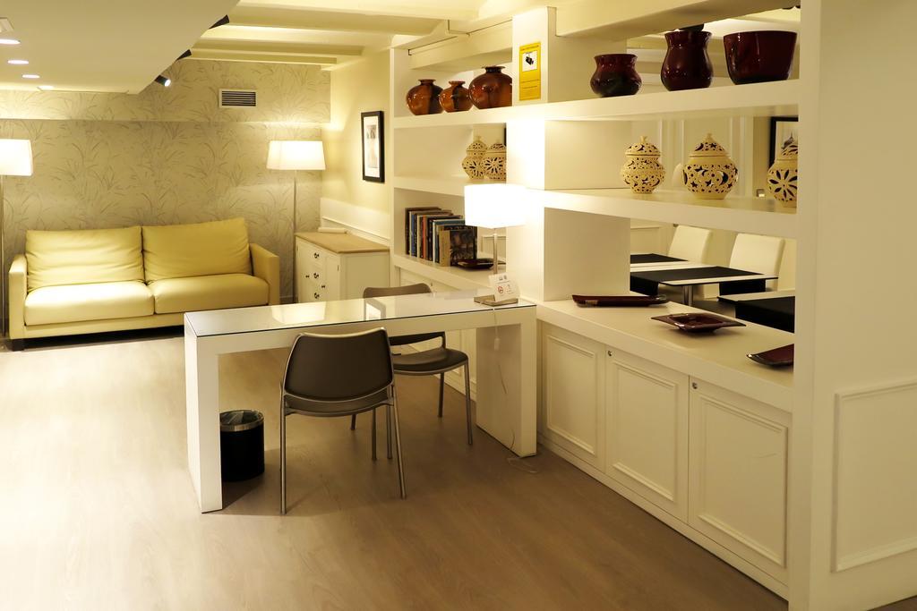Serennia Exclusive Rooms Barcelona Exterior photo